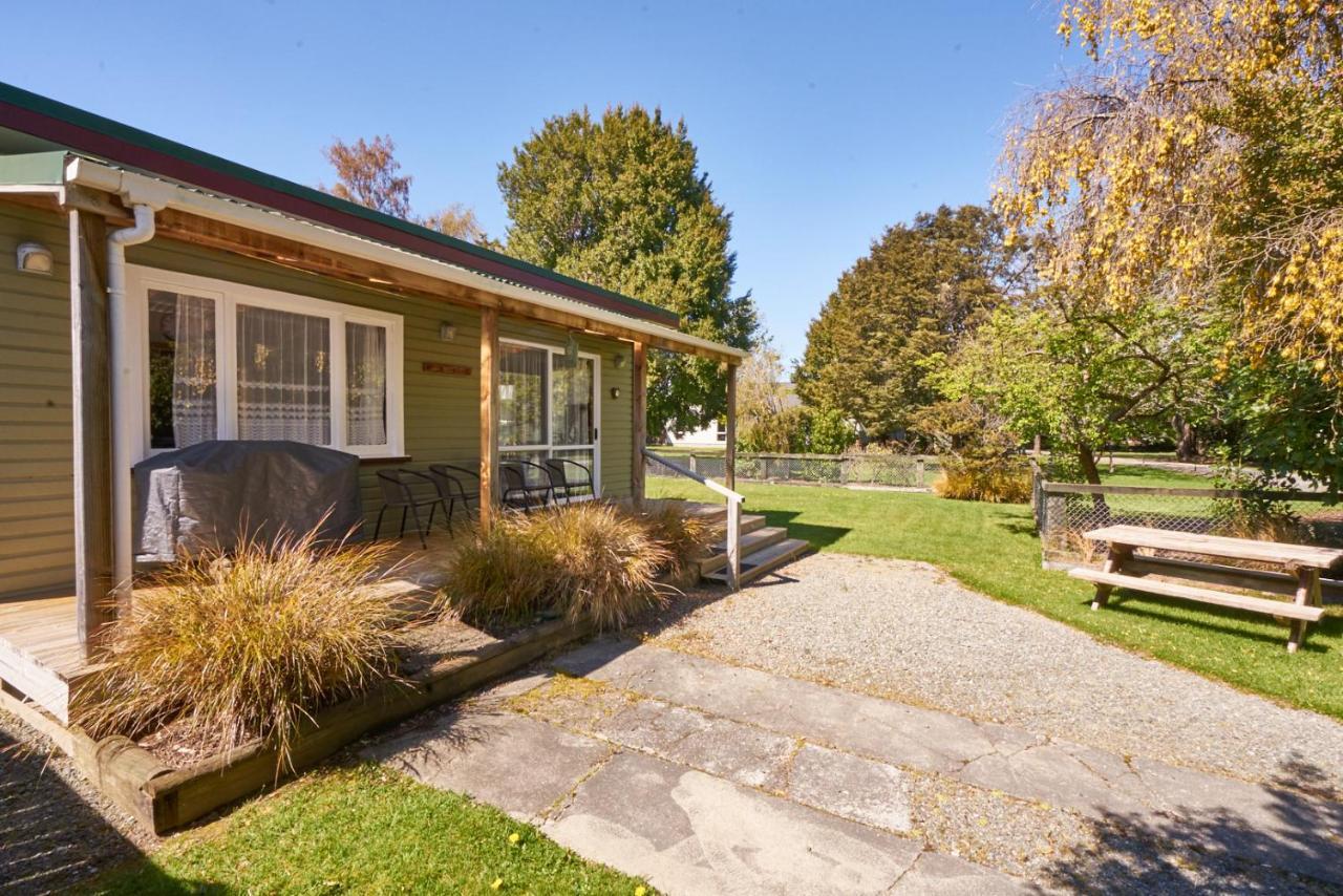 Accommodation Fiordland The Bach - One Bedroom Cottage At 226B Milford Road Te Anau Eksteriør bilde
