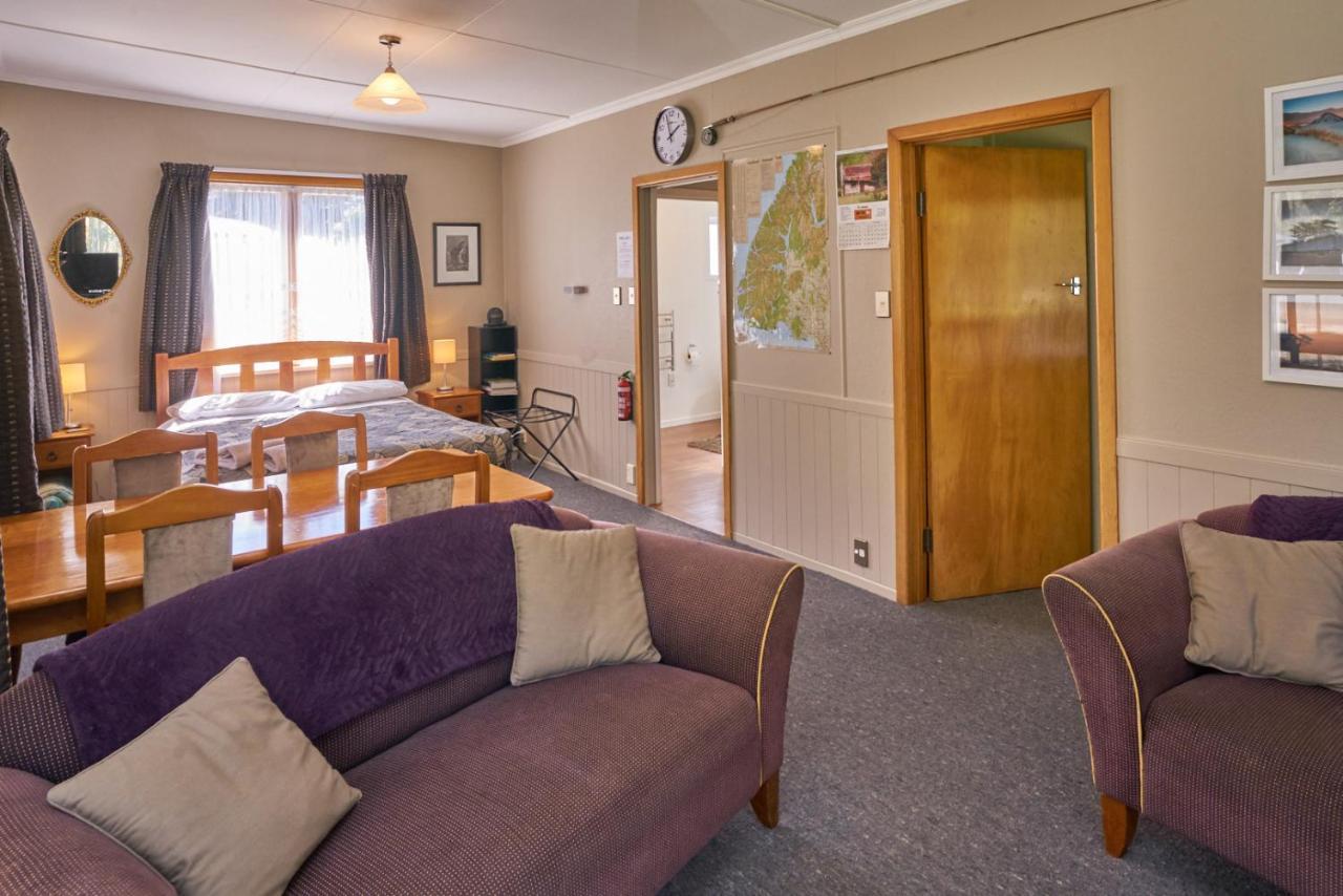 Accommodation Fiordland The Bach - One Bedroom Cottage At 226B Milford Road Te Anau Eksteriør bilde